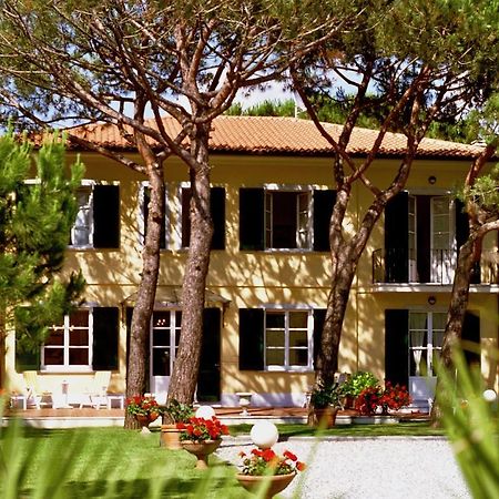 Hotel Villa Fiorisella Marina di Massa Εξωτερικό φωτογραφία