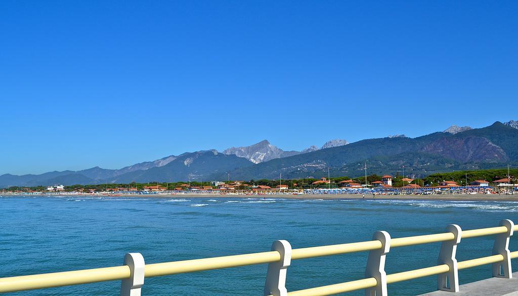 Hotel Villa Fiorisella Marina di Massa Εξωτερικό φωτογραφία