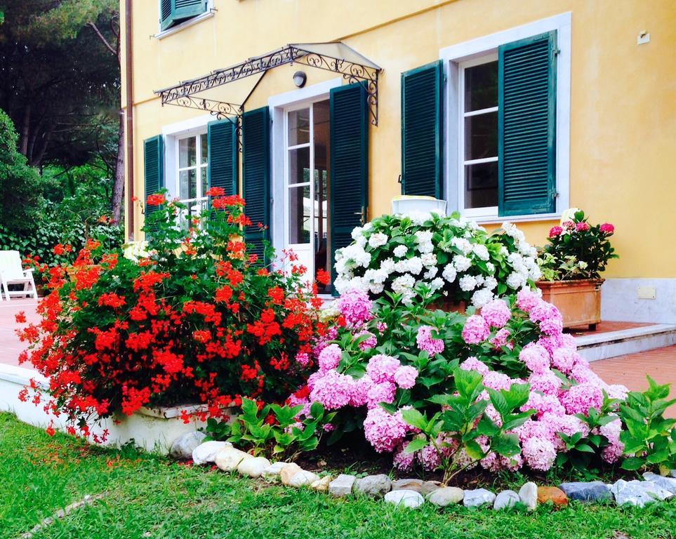 Hotel Villa Fiorisella Marina di Massa Εξωτερικό φωτογραφία