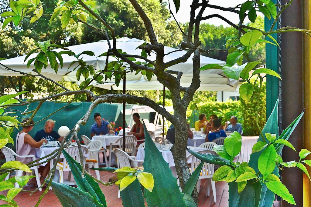 Hotel Villa Fiorisella Marina di Massa Εξωτερικό φωτογραφία
