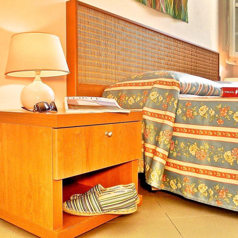Hotel Villa Fiorisella Marina di Massa Δωμάτιο φωτογραφία