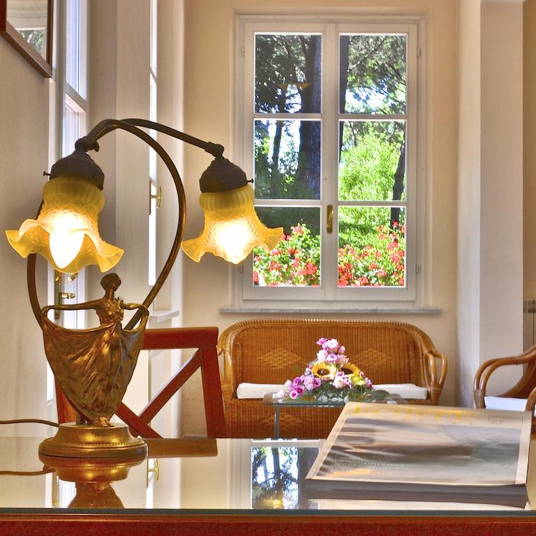Hotel Villa Fiorisella Marina di Massa Εξωτερικό φωτογραφία