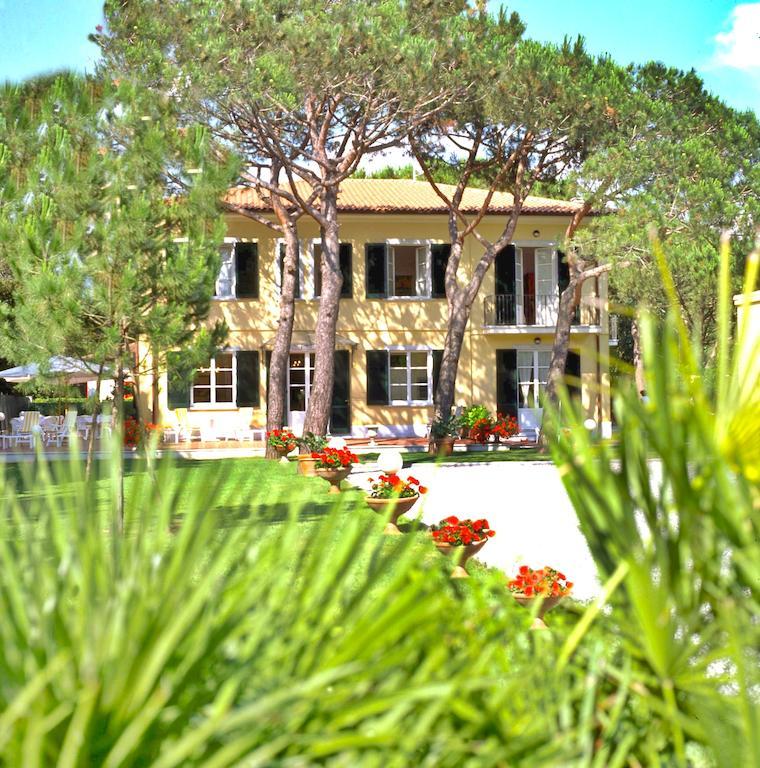 Hotel Villa Fiorisella Marina di Massa Εξωτερικό φωτογραφία