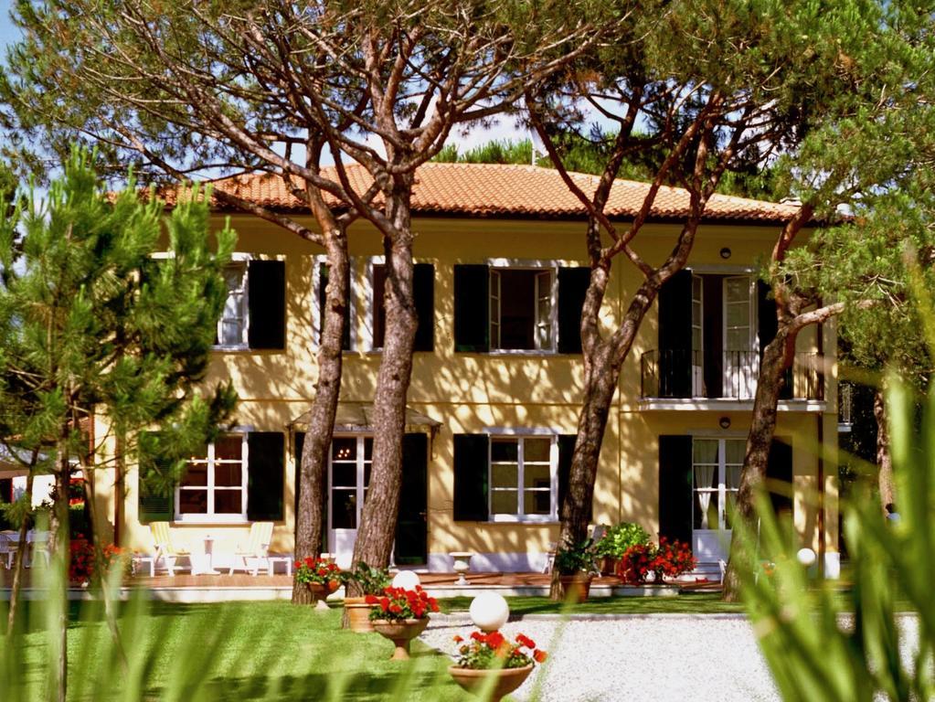 Hotel Villa Fiorisella Marina di Massa Εξωτερικό φωτογραφία