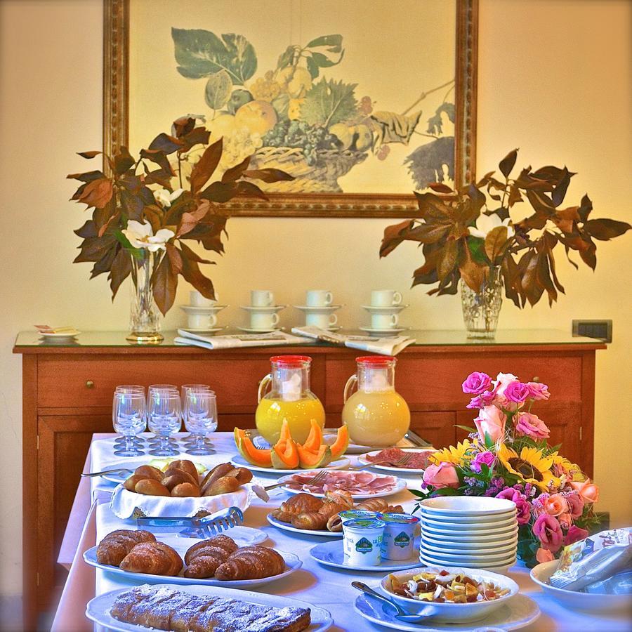 Hotel Villa Fiorisella Marina di Massa Εξωτερικό φωτογραφία